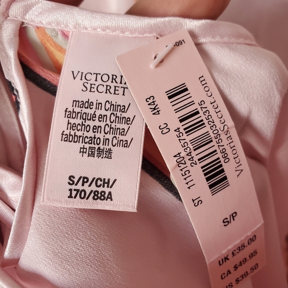 NWT Victoria's Secret Pink Satin Spellout Love Strappy Romper Size Small - Picture 4 of 7